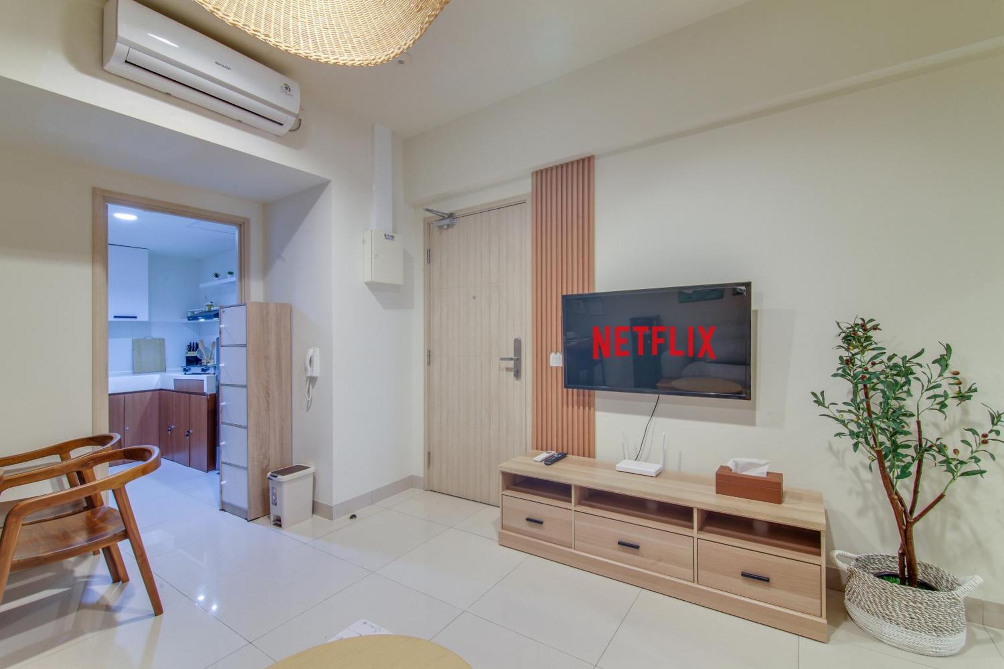 Apartemen 2br Orange County With Free Parking And Rooftop Pool Bekasi