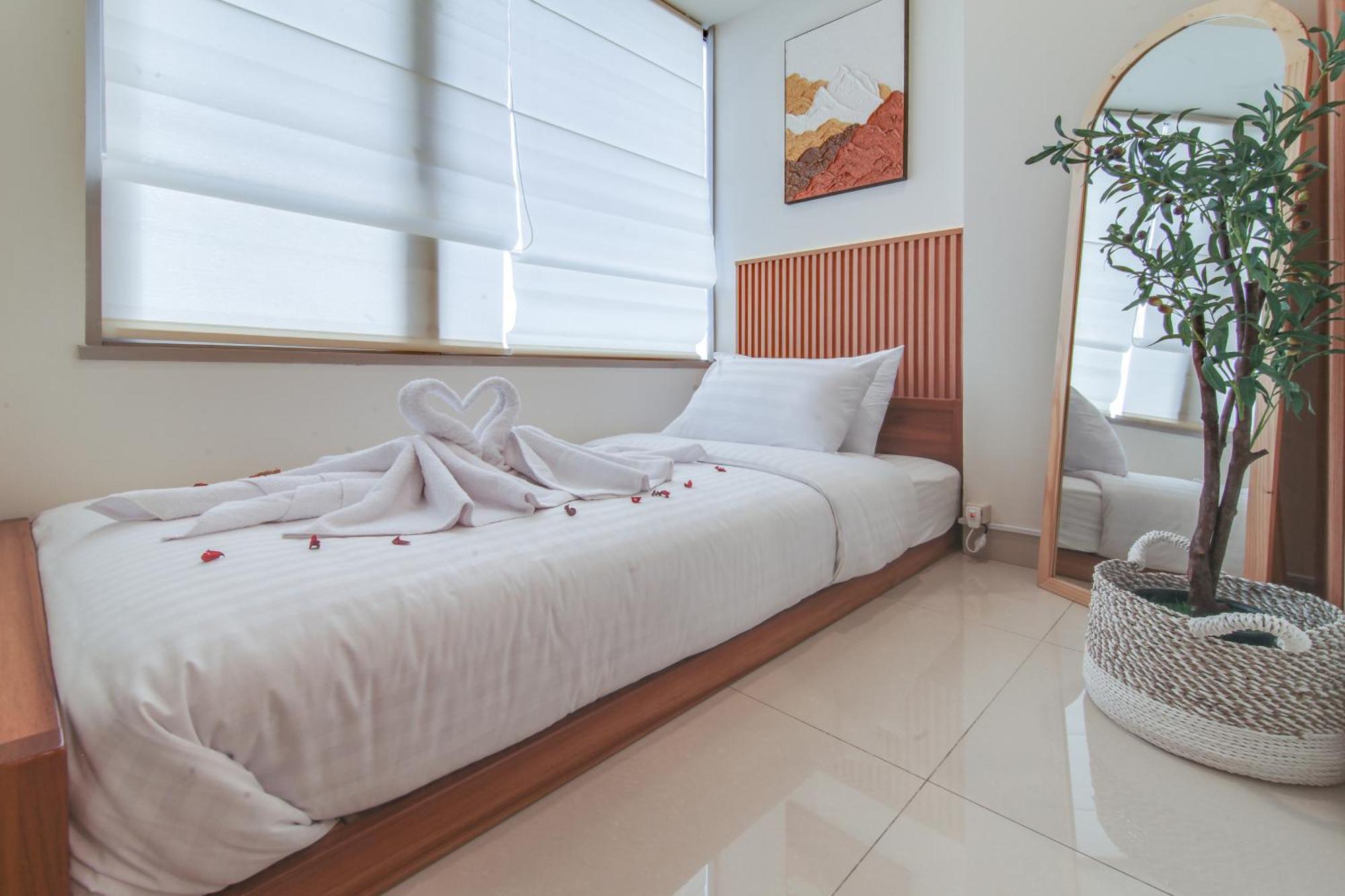 Apartemen 2br Orange County With Free Parking And Rooftop Pool